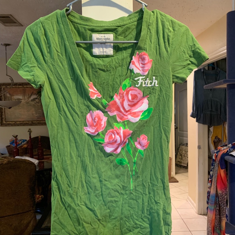 Abercrombie t shirt